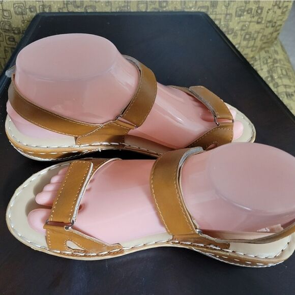 BRAND NEW BROWN OPEN TOE OPEN BACK STRAP SANDALS - Picture 14 of 16